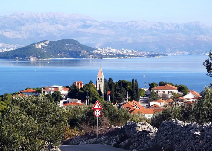 Apartament By The Sea Slatine, Ciovo - 6018 Slatine