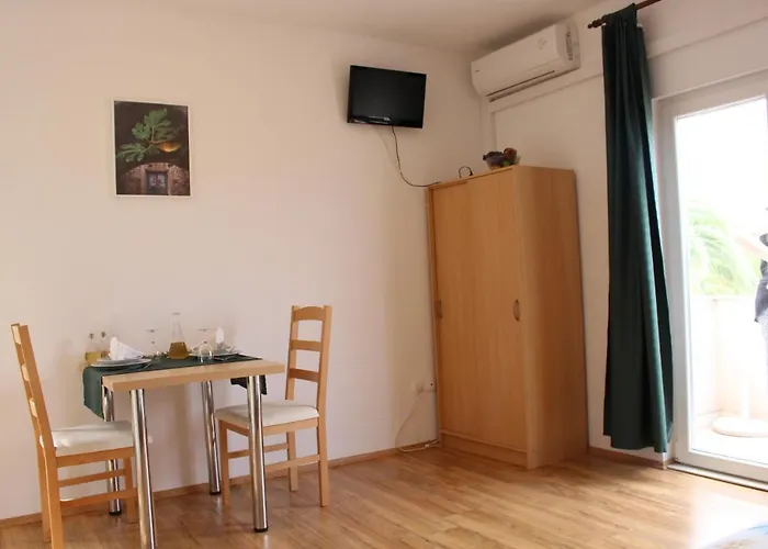 Apartament By The Sea Slatine, Ciovo - 6018 Slatine